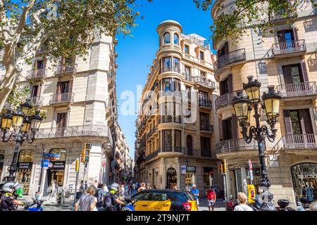 Alte Gebäude entlang der rambla Straße in Barcelona Spanien Stockfoto