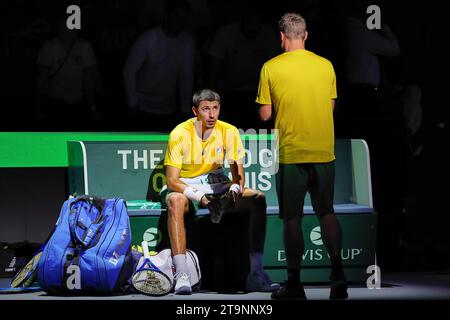 Malaga, Malaga, Spanien. November 2023. Alexei Popyrin (aus), Lleyton Hewitt (aus) - Kapitän während des Davis Cup Finals in Malaga in der Arena of Unicaja (Kreditbild: © Mathias Schulz/ZUMA Press Wire) NUR REDAKTIONELLE VERWENDUNG! Nicht für kommerzielle ZWECKE! Quelle: ZUMA Press, Inc./Alamy Live News Stockfoto