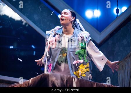 Manchester, Großbritannien. November 2023. Anne Marie tritt in der AO Arena von Manchester auf ihrer „ungesunden“ Albumtour auf. 26 . 11 . 2023 . Quelle: Gary Mather/Alamy Live News Stockfoto