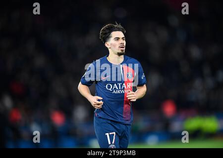 Vitinha während des Fußballspiels der Ligue 1 zwischen Paris Saint-Germain PSG und AS Monaco ASM im Parc des Princes in Paris, Frankreich, am 24. November 2023. Quelle: Victor Joly/Alamy Live News Stockfoto