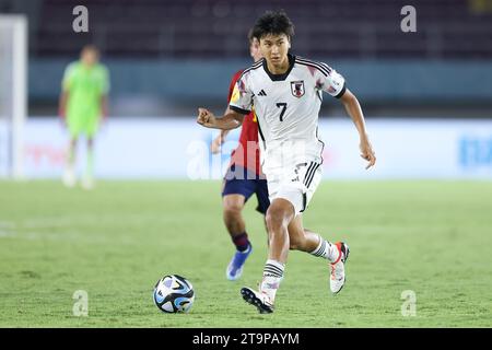 Surakarta, Indonesien. November 2023. Japan Yotaro Nakajima beim Achtelfinale der FIFA U-17-Weltmeisterschaft Indonesien 2023 gegen Spanien 2-1 Japan im Manahan-Stadion in Surakarta, Indonesien, 20. November 2023. Quelle: AFLO/Alamy Live News Stockfoto