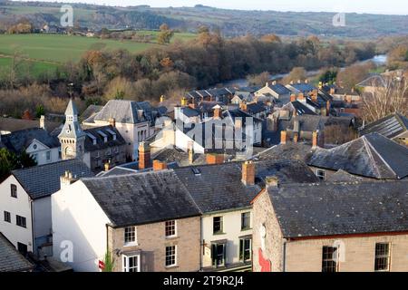 Die Stadt Hay-on-Wye in Christimas während des Hay Winter Festival Buchfestivals in Wales, Großbritannien KATHY DEWITT Stockfoto