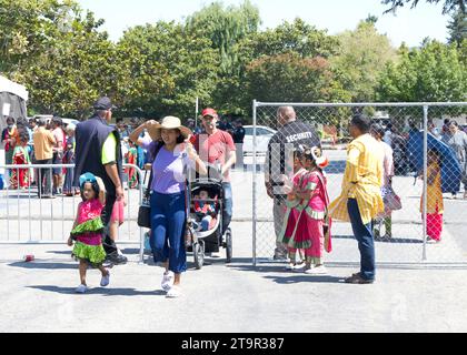 Fremont, KALIFORNIEN - 19. August 2023: Teilnehmer am FOG Festival, Festival of the Globe, früher bekannt als Festival of India. Eintritt in das Festival gr Stockfoto