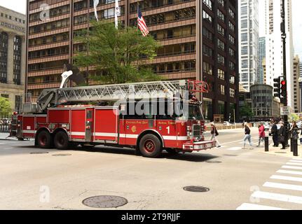 Chicago, USA - 5. Juni 2018: Feuerwehrauto auf der Straße von Chicago, Illinois. Stockfoto