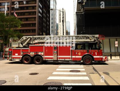 Chicago, USA - 5. Juni 2018: Feuerwehrauto auf der Straße von Chicago, Illinois. Stockfoto