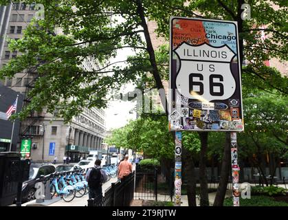 Chicago, USA - 06. Juni 2018: Historische Route 66 Beginnen Sie das Schild in Chicago, Illinois. Stockfoto