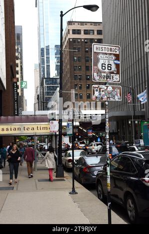 Chicago, USA - 06. Juni 2018: Historische Route 66 Beginnen Sie das Schild in Chicago, Illinois. Stockfoto