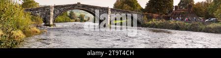 Panoramablick auf die Brücke in Llanrwst, Nordwales Stockfoto