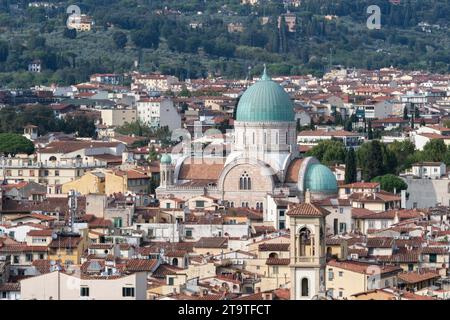 Blick auf die große Synagoge von Florenz, Italien, erbaut im 19. Jahrhundert im italienischen und maurischen Stil. Stockfoto