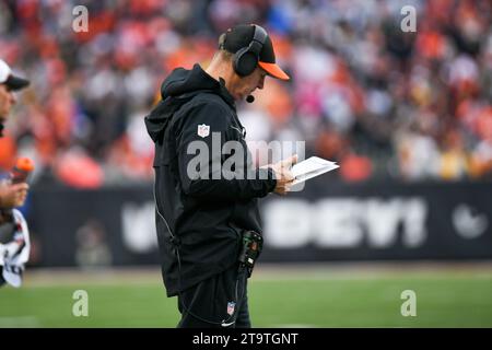 Cincinnati, Ohio, USA. November 2023. 26. November 2023 Cincinnati Bengals Cheftrainer Zac Taylor während Pittsburgh Steelers vs Cincinnati Bengals in Cincinnati, OH. Jake Mysliwczyk/AMG Media (Kreditbild: © Jake Mysliwczyk/BMR via ZUMA Press Wire) NUR ZUR REDAKTIONELLEN VERWENDUNG! Nicht für kommerzielle ZWECKE! Stockfoto