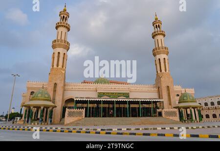 Salalah, Sultanat von Oman – 12. November 2023: Masjid Al Shanfari in salalah oman Stockfoto