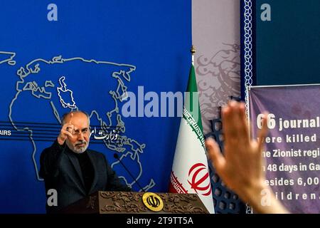 Wöchentlicher Presser des Sprechers des iranischen Außenministeriums Nasser Kanaani am 27. November in Teheran, Gebäude des Außenministeriums. Teheran Teheran Iran Copyright: Xmohsenxrezaeix DSC00696 Stockfoto