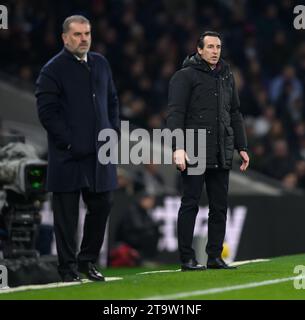 London, Großbritannien. November 2023. 26. November 2023 - Tottenham Hotspur / Aston Villa - Premier League - Tottenham Hotspur Stadium. Aston Villa Head Coach Unai Emery und Ange Postecoglou im Vordergrund während des Premier League Spiels gegen Tottenham. Bildnachweis: Mark Pain/Alamy Live News Stockfoto