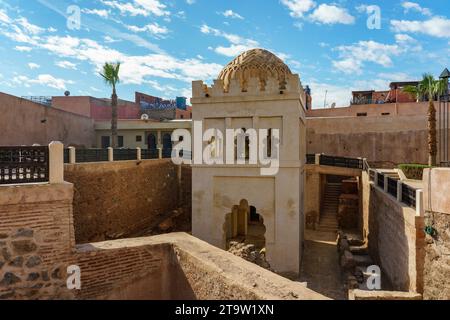 Nordafrika. Marokko. Marrakesch. Blick auf die Almoravid Koubba (Qubba). Ein kleines Denkmal, das im 12. Jahrhundert errichtet wurde Stockfoto