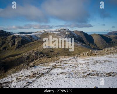 Großartiges Ende von Esk Pike, den bekannten Wainwright Fells im Lake District National Park, Cumbria Stockfoto