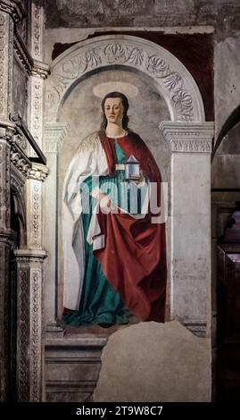 Maria Magdalene, Fresko von Piero della Francesca in der mittelalterlichen Kathedrale San Donato, Piazza del Duomo, 1, 52100 Arezzo AR, Italien. Stockfoto