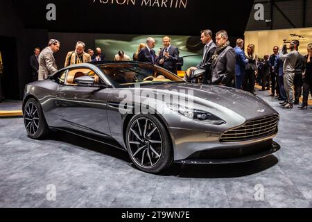 Aston Martin DB11 Sportwagen auf dem Internationalen Automobilsalon Genf. Schweiz - 2. März 2016. Stockfoto