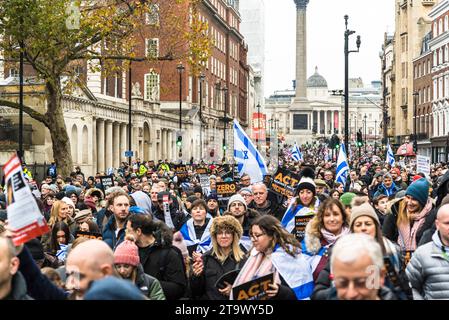 März gegen Antisemitismus, Zehntausende Menschen protestieren gegen eine Zunahme von Hassverbrechen gegen Juden, London, UK, 26/11/2013 Stockfoto