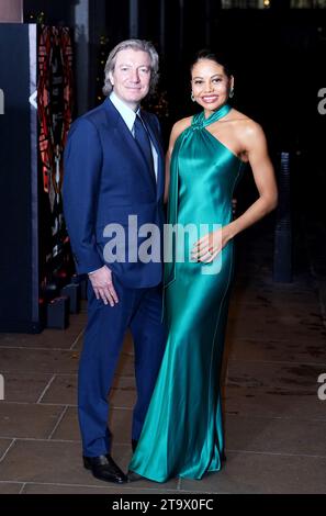 Ceawlin Thynn, 8. Marquess of Bath (links) und Emma Thynn, Marchioness of Bath, kommen zu den 11. Jährlichen Tusk Conservation Awards im Savoy Hotel, London. Bilddatum: Montag, 27. November 2023. Stockfoto