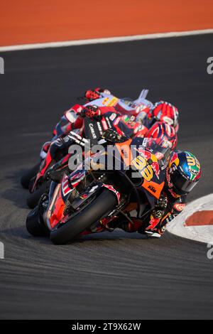 Brad Binder aus Südafrika und Red Bull KTM Factory Racing fahren während des Rennens der MotoGP Gran Premio Motul de la Comunitat Valenciana o Stockfoto