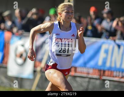 Charlottesville, VA – 18. November: Katelyn Tuohy Aus NC State Posierte ...