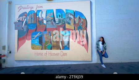 Erkundung des historischen Viertels von BOULDER City - BOULDER CITY, USA - 31. OKTOBER 2023 Stockfoto