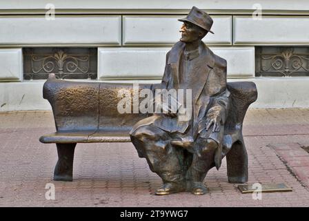 Dichter Julian Tuwim, polnischer Jude, Statue am Piotrkowska-Straße in Łódź, Łódzkie, Polen Stockfoto