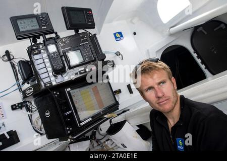 Der französische Kapitän Francois Gabart an Bord des IMOCA MACIF-Trainings für die Route du Rhum vor Port La Foret, Bretagne, am 19. juli 2014 - Foto Olivier Blanchet / DPPI Stockfoto