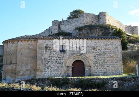 Calatañazor, Nuestra Señora de la Soledad Hermitage (romanisch). Soria, Castilla y León, Spanien. Stockfoto