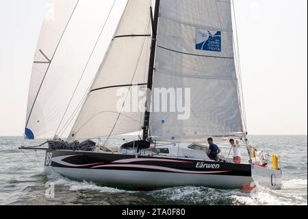 Segeln - Les Sables-Horta-Les Sables 2013 - CLASS 40 - Finish - Les Sables d'Olonne (Fra) - 22/07/2013 - Earwen / Skipper Goulven Royer und Bertrand Buisson / 2. - Foto OLIVIER BLANCHET / DPPI Stockfoto