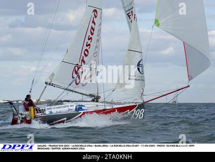 SEGELN - TRANSAT 650 2005 - LA ROCHELLE (FRA) > BAHIA (BRA) - LA ROCHELLE (FRA) START - 17/09/2005 - FOTO : OLIVIER BLANCHET / DPPI BROSSARD / SKIPPER : ADRIEN HARDY (FRA) Stockfoto