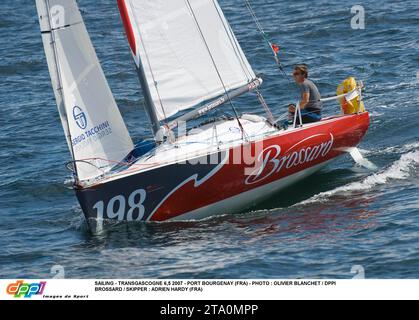 SEGELN - TRANSGASCOGNE 6,50 2007 - PORT BOURGENAY (FRA) - 22/07/2007 - FOTO : OLIVIER BLANCHET / DPPI BROSSARD / SKIPPER : ADRIEN HARDY (FRA) Stockfoto