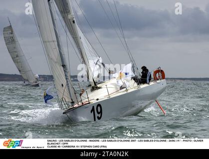 SEGELN - LES SABLES D'OLONNE - MADERE - LES SABLES D'OLONNE 2007 - LES SABLES D'OLONNE - 24/06/2007 - FOTO : OLIVIER BLANCHET / DPPI CLASSE 40 / CARIBERIA 19 / STEPHEN CARD (FRA) Stockfoto