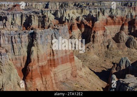 Klassische amerikanische Landschaften: Coalmine Canyon in der Nähe von Tuba City Stockfoto