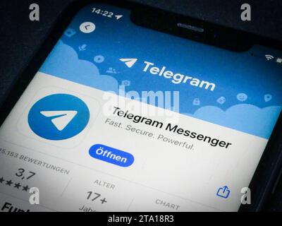 App Store – Apple – Apple App Store auf einem iPhone. Apps Charts Kostenlos. Telegramm Messenger // 28.11.2023 *** App Store Apple App Store auf einem iPhone Apps Charts Free Telegram Messenger 28 11 2023 Stockfoto