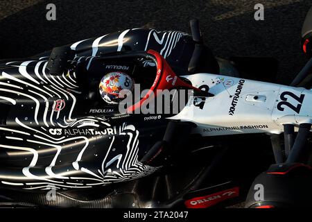 28. November 2023, Yas Marina Circuit, Abu Dhabi, Formel 1 Abu Dhabi Test 2023, im Bild Yuki Tsunoda (JPN), Scuderia AlphaTauri Stockfoto