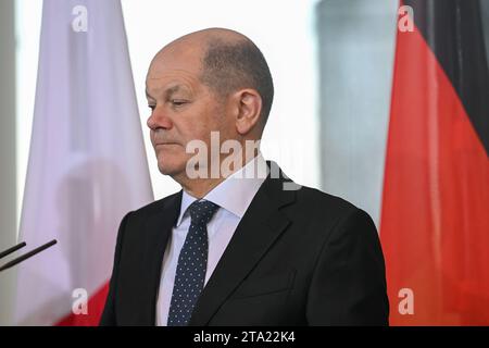 Berlin, Deutschland 28. November 2023: Begrüßung des Premierministers der Republik, Malta. November 2023. Im Bild: Bundeskanzler Olaf Scholz SPD *** Berlin, Deutschland 28. November 2023 Begrüßung des Ministerpräsidenten der Republik Malta 28 11 2023 im Bild Bundeskanzler Olaf Scholz SPD Copyright: XFotostandx/xReuhlx Credit: Imago/Alamy Live News Stockfoto