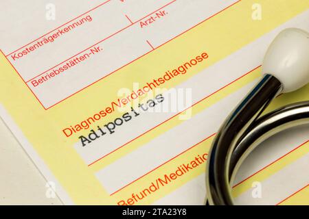 Diagnose Adipositas auf einer Arzt-Überweisung *** Diagnose der Adipositas auf einer ärztlichen Überweisung Copyright: xx Credit: Imago/Alamy Live News Stockfoto