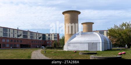 Gebäude im Aerodynamikpark, Wissenschaftszentrum Berlin-Adlershof, Berlin, Deutschland Stockfoto