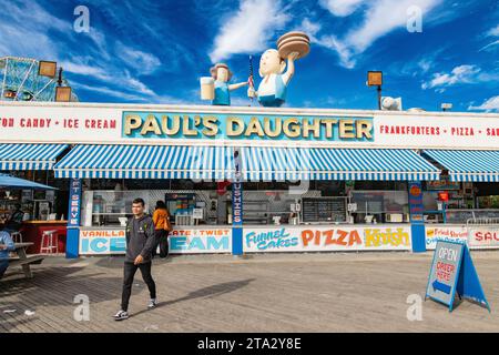 Paul's Tochter, Coney Island, Brooklyn, New York, Vereinigte Staaten von Amerika. Stockfoto