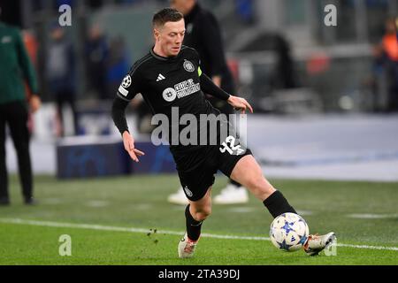 Rom, Italien. November 2023. Callum McGregor of Celtic während des Champions League Gruppe E Fußballspiels zwischen SS Lazio und Celtic im Olimpico-Stadion in Rom (Italien) am 28. November 2023. Quelle: Insidefoto di andrea staccioli/Alamy Live News Stockfoto