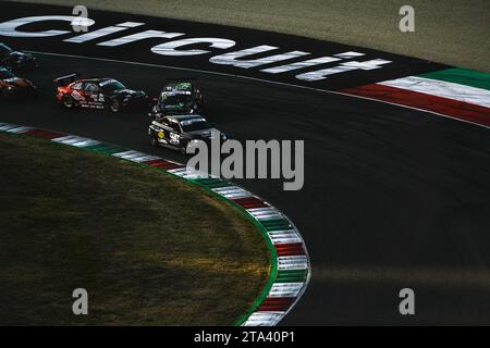 Foto auf der Mugello-Strecke während eines Rennens der italienischen Tourismusmeisterschaft Stockfoto