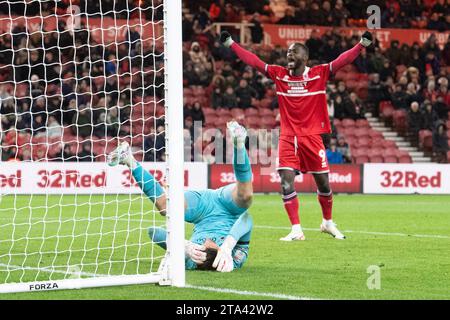 Emmanuel Latte Lath von Middlesbrough feiert am Dienstag, den 28. November 2023, das vierte Tor von Middlesbroughs während des Sky Brough Championship-Spiels zwischen Middlesbrough und Preston North End im Riverside Stadium in Middlesbrough. (Foto: Trevor Wilkinson | MI News) Credit: MI News & Sport /Alamy Live News Stockfoto
