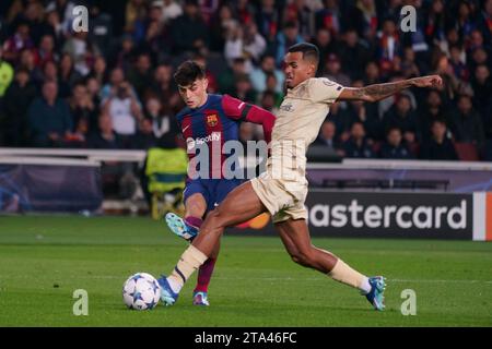 28. November 2023; Estadi Olímpic Lluís Companys, Barcelona, Spanien, Champions League Gruppenfußball, Barcelona gegen den FC Porto; Pedri von Barcelona Stockfoto