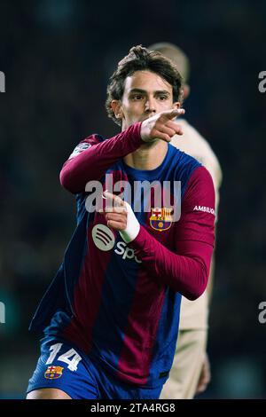 Barcelona, Spanien. November 2023. Joao Felix aus Barcelona feiert am 28. November 2023 ein Tor beim Spiel der Gruppe H der UEFA Champions League zwischen dem FC Barcelona und dem FC Porto in Barcelona. Quelle: Joan Gosa/Xinhua/Alamy Live News Stockfoto