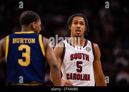 Columbia, SC, USA. November 2023. South Carolina Gamecocks schützen Meechie Johnson (5) während der zweiten Hälfte des NCAA Basketball Matchups gegen die Notre Dame Fighting Irish in der Colonial Life Arena in Columbia, SC. (Scott Kinser/CSM). Quelle: csm/Alamy Live News Stockfoto