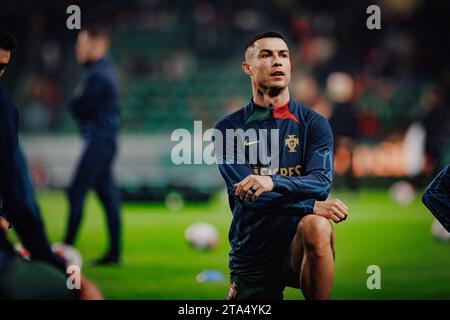 Cristiano Ronaldo während des warm-up vor dem Qualifikationsspiel zur UEFA Euro 2024 zwischen den Nationalmannschaften Portugal und Island, Estadio Jose Alvalade, Lissabon Stockfoto