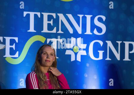 Mexiko-Stadt, Mexiko. November 2023. 28. November 2023, Mexiko-Stadt: Caroline Wozniacki aus Dänemark spricht während einer Pressekonferenz vor dem Tennisfest GNP 2023 im Hayat Regency Hotel vor den Medien. Am 28. November 2023 in Mexiko-Stadt. (Foto: Carlos Tischler/ Credit: Eyepix Group/Alamy Live News Stockfoto