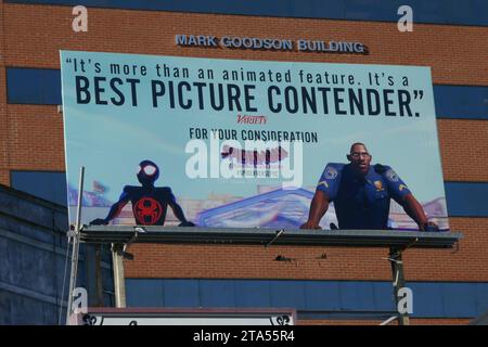 Los Angeles, Kalifornien, USA 28. November 2023 Spider-man Across the Spider-Vers Billboard am 28. November 2023 in Los Angeles, Kalifornien, USA. Foto: Barry King/Alamy Stock Photo Stockfoto