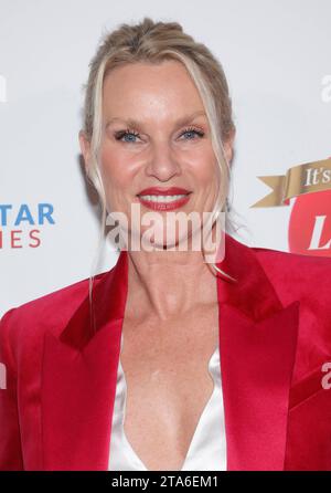 BEVERLY HILLS, KALIFORNIEN, 28. NOVEMBER: Nicollette Sheridan beim Gift of A Lifetime Red Carpet Event im Melbourne in Beverly Hills, Kalifornien am 28. November 2023. Copyright: XFayexSadoux Stockfoto